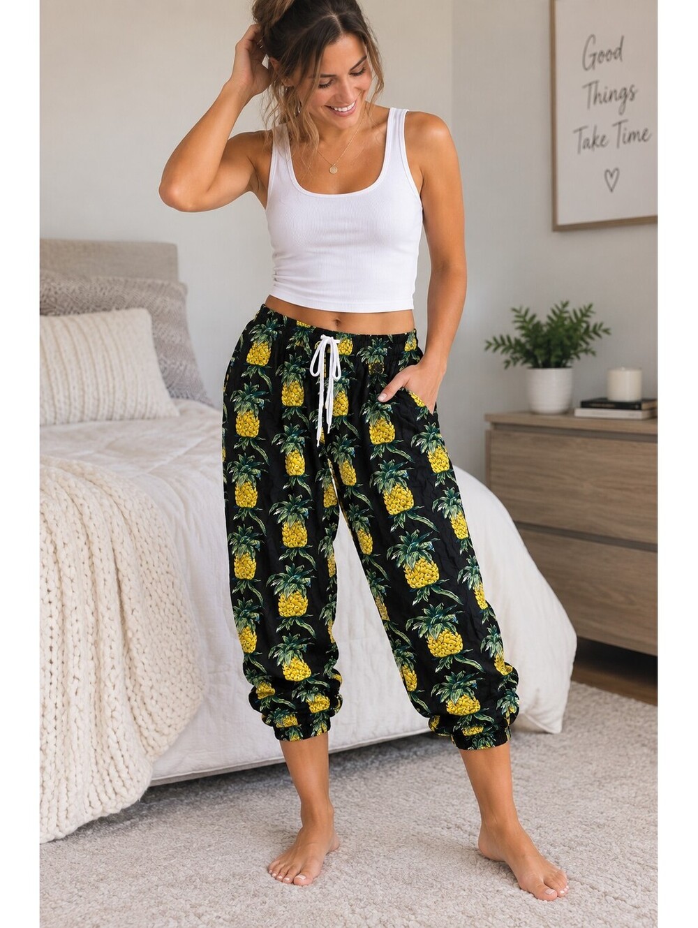 Urban CoCo | M | Black Pineapple Print Joggers